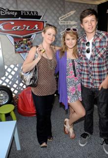 Taylor Spreitler feet photo 4