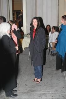 Courteney Cox feet photo thumbnail