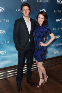 Rachel Brosnahan feet photo thumbnail
