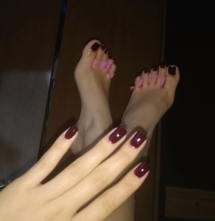 Isa Pes feet photo thumbnail