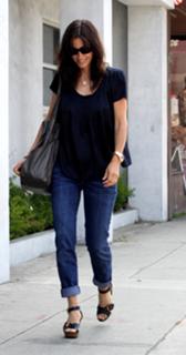 Courteney Cox feet photo thumbnail