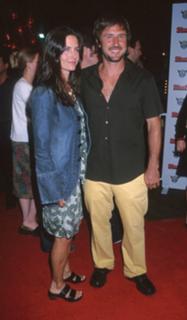 Courteney Cox feet photo thumbnail