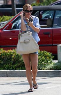 Christina Ricci feet photo thumbnail