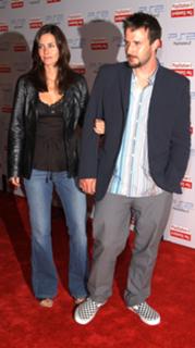 Courteney Cox feet photo thumbnail