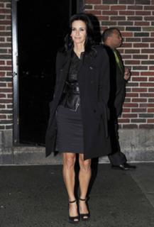 Courteney Cox feet photo thumbnail