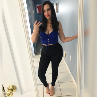 Jenelle Jcakess feet photo thumbnail