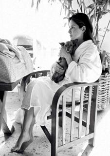 Sandra Bullock feet photo thumbnail