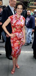 Carla Gugino feet photo thumbnail