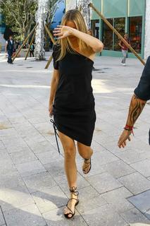 Gwyneth Paltrow feet photo thumbnail