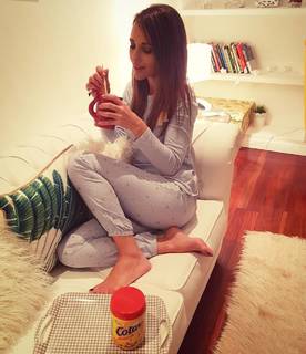 Paula Echevarría feet photo thumbnail