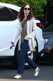 Lily Collins feet photo thumbnail