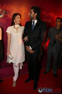 Aishwarya Rai Bachchan feet photo thumbnail