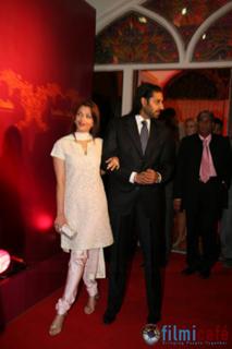 Aishwarya Rai Bachchan feet photo thumbnail