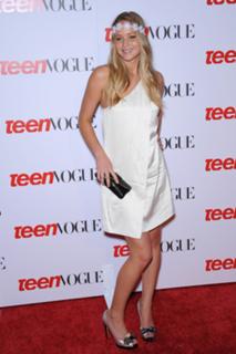 Jennifer Lawrence feet photo thumbnail