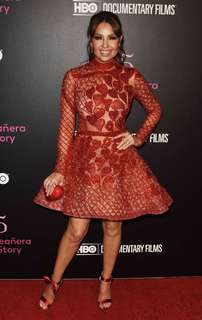 Thalía feet photo thumbnail
