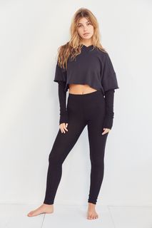 Camila Morrone feet photo thumbnail