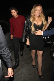 Mariah Carey feet photo thumbnail