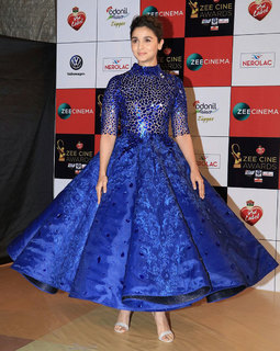 Alia Bhatt feet photo thumbnail