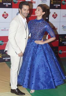 Alia Bhatt feet photo thumbnail