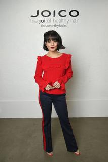 Vanessa Hudgens feet photo thumbnail