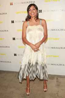Rosario Dawson feet photo thumbnail