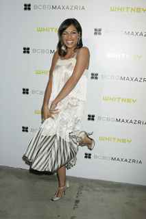 Rosario Dawson feet photo thumbnail