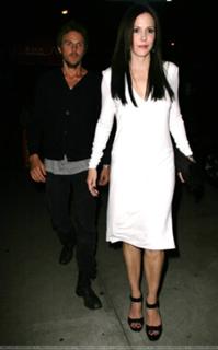 Mary-Louise Parker feet photo thumbnail