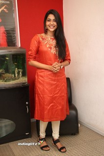 Aishwarya Lekshmi feet photo 3