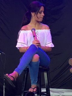 Camila Cabello feet photo thumbnail
