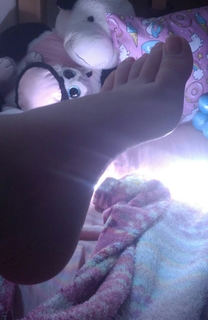 Isa Pes feet photo thumbnail
