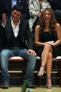 Shakira feet photo thumbnail