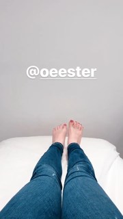 Marina Ruy Barbosa feet photo thumbnail