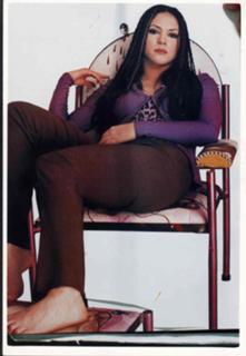 Shakira feet photo thumbnail