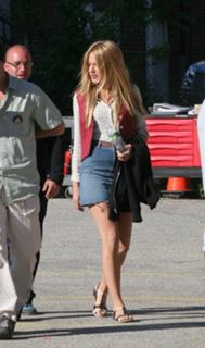 Blake Lively feet photo thumbnail