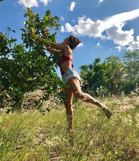 Juliana Paes feet photo thumbnail