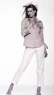 Claudia Schiffer feet photo thumbnail