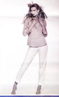 Claudia Schiffer feet photo thumbnail