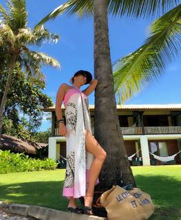 Adriane Galisteu feet photo thumbnail