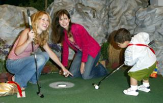 Tara Lipinski feet photo thumbnail