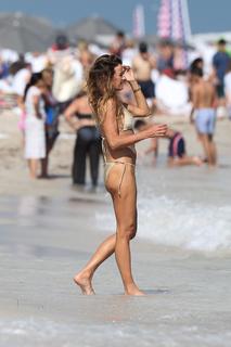 Kelly Bensimon feet photo thumbnail