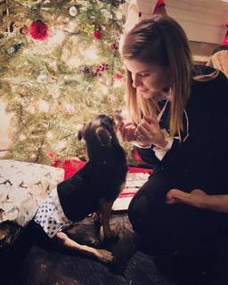 Kate Mara feet photo thumbnail