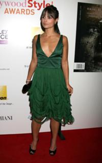 Jordana Brewster feet photo thumbnail