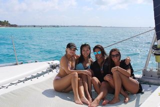 Olivia Holt feet photo thumbnail