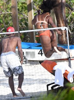 Serena Williams feet photo thumbnail