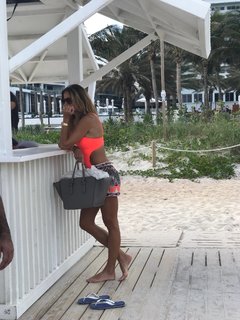 Kelly Bensimon feet photo thumbnail