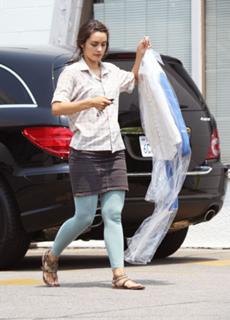 Shannyn Sossamon feet photo 5