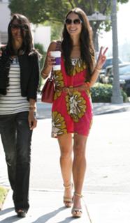 Jordana Brewster feet photo thumbnail