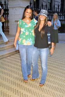 Jordana Brewster feet photo thumbnail