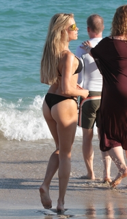 Sylvie Meis feet photo thumbnail