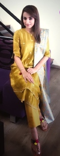 Trisha Krishnan feet photo thumbnail